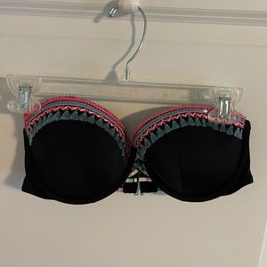 Victoria’s Secret bikini top